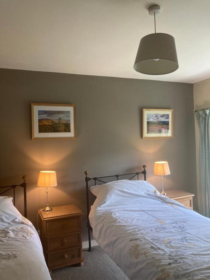 Plas Yn Yale With Mountain Views From All Windows Wrexham Kültér fotó